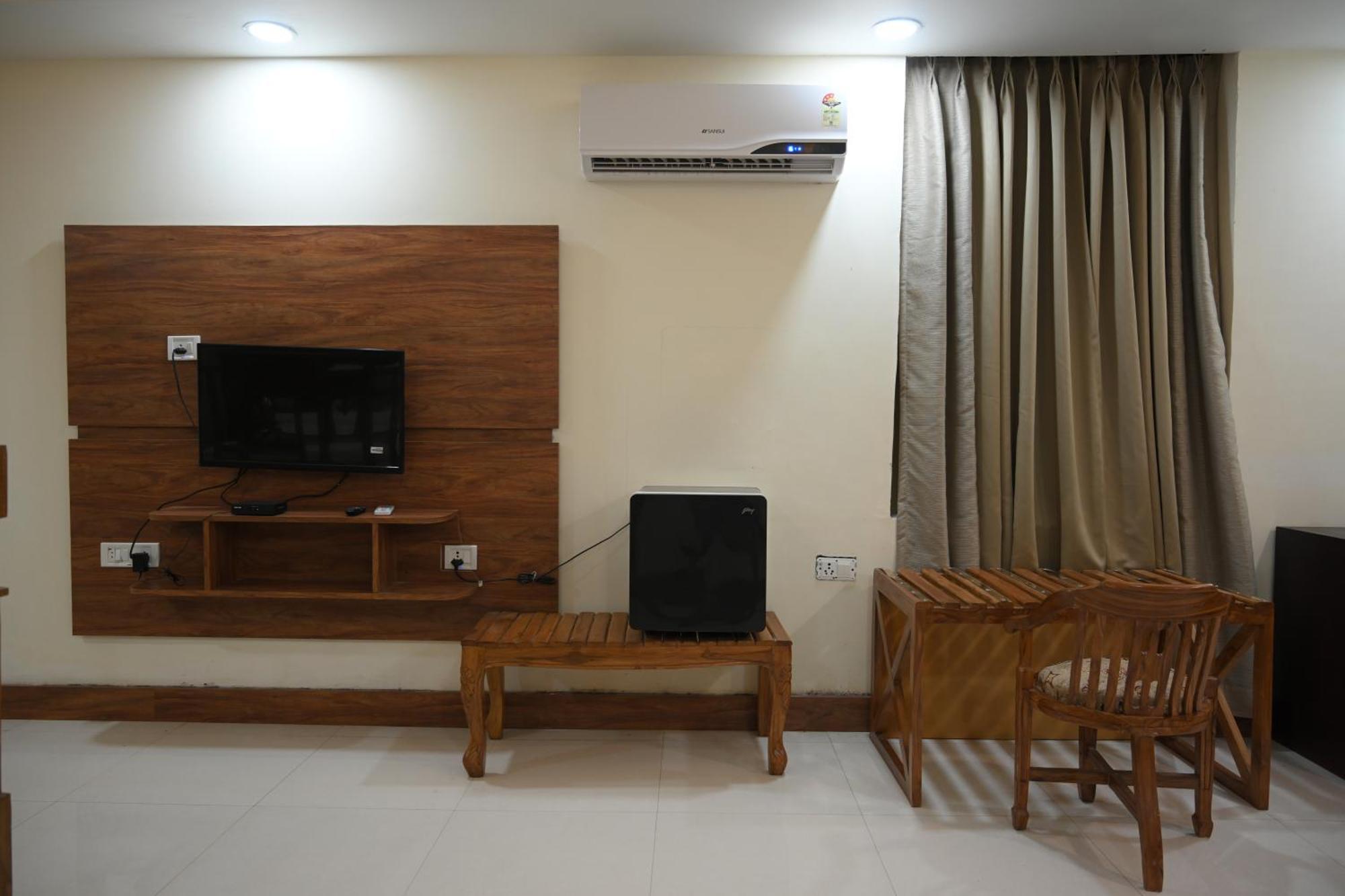 Orchha Club And Resort - Ocr Εξωτερικό φωτογραφία