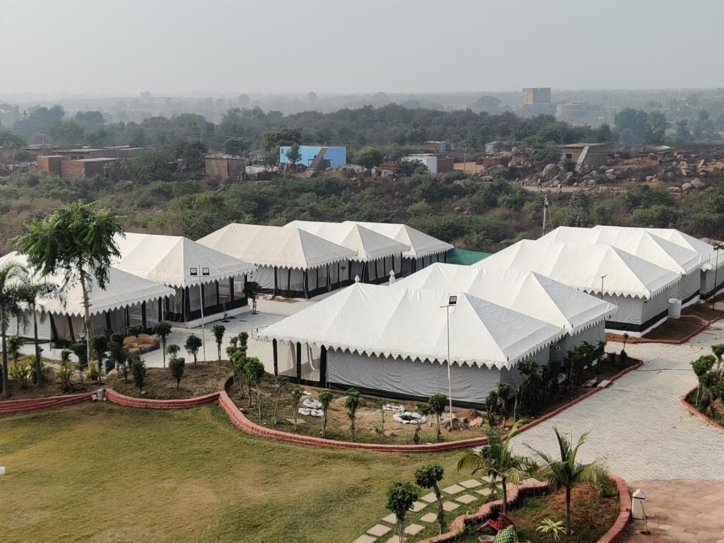Orchha Club And Resort - Ocr Εξωτερικό φωτογραφία